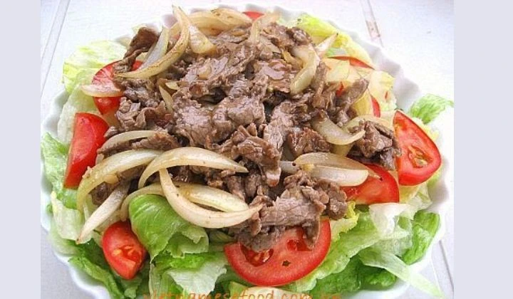 Thịt ngựa xào hành tây là món ăn hài hoà và thơm ngon