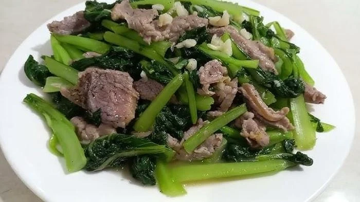 Chỉ với những nguyên liệu gần gũi kết hợp với thịt ngựa đã giúp mâm cơm mới mẻ hơn