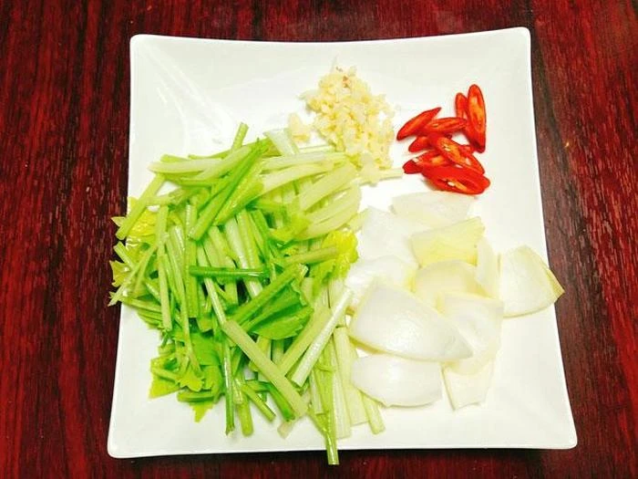 Hãy chuẩn bị đủ nguyên liệu để món ăn tròn vị ngon